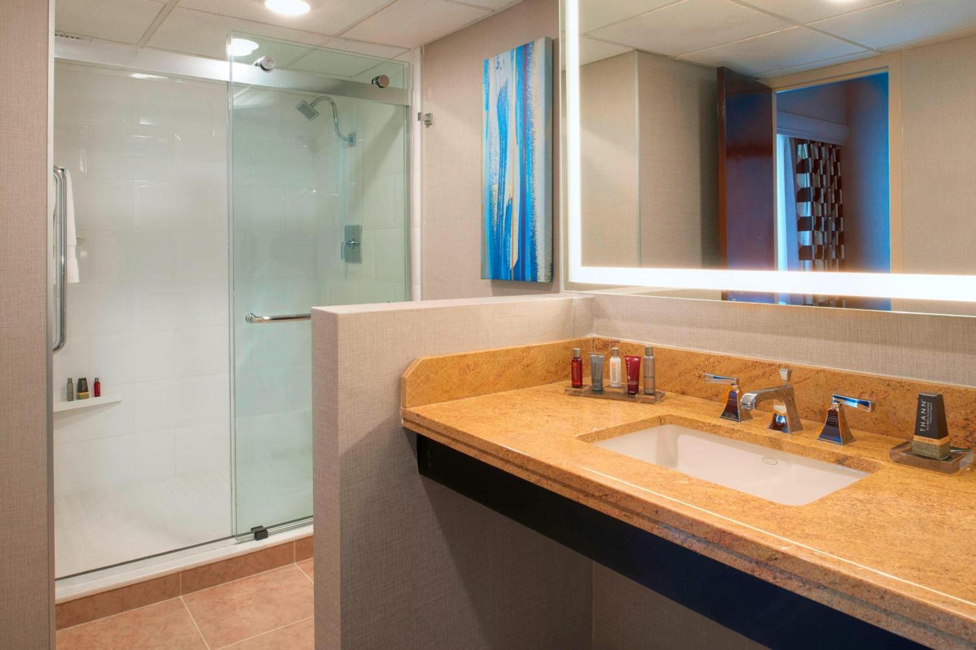 Kansas City Airport Marriott Εξωτερικό φωτογραφία