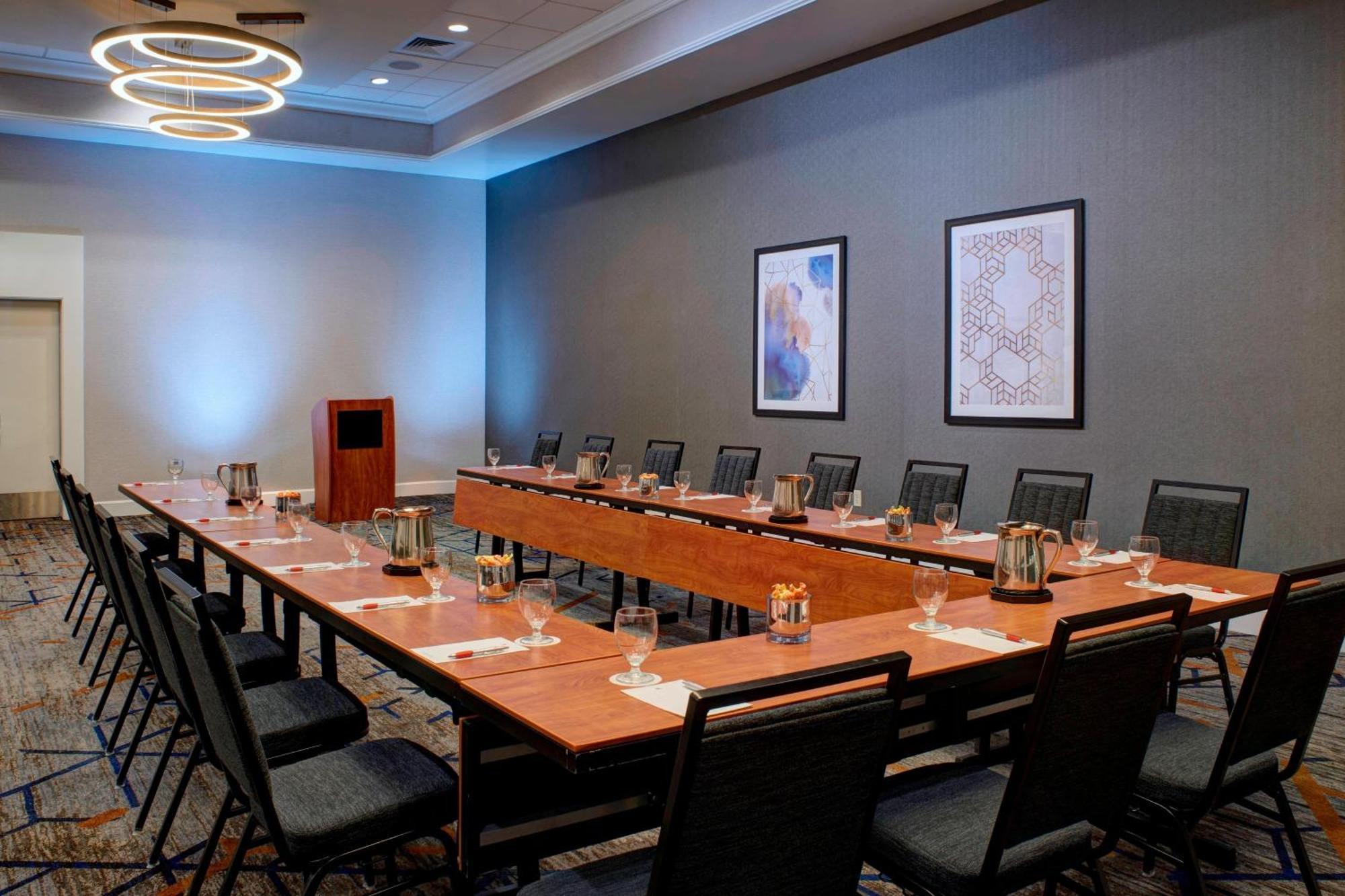 Kansas City Airport Marriott Εξωτερικό φωτογραφία
