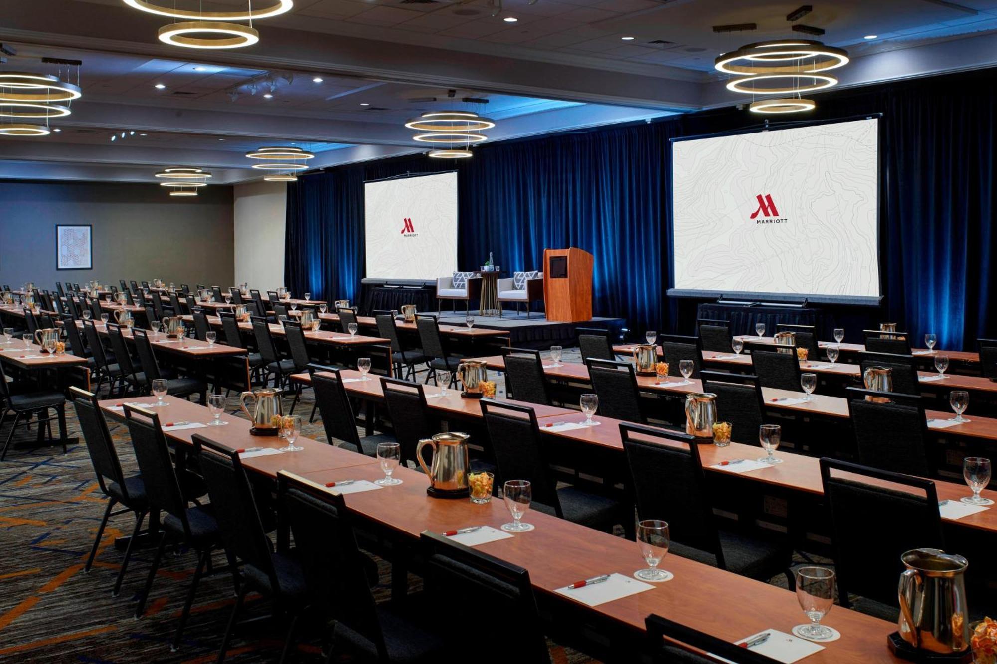 Kansas City Airport Marriott Εξωτερικό φωτογραφία